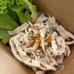 หมี่ไก่ฉีก(แถมฟรีน้ำพริกกากหมู)
