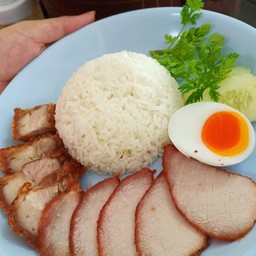 ข้าวหมูแดงหมูกรอบไข่