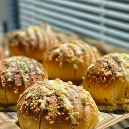 ขนมปังกระเทียมครีมชีส