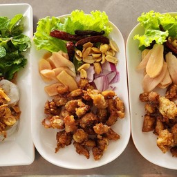 แหนมเอ็นข้อไก่