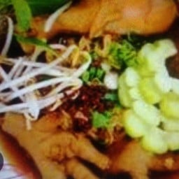 บะหมี่เกี๊ยวเจ๊ปุ้ย