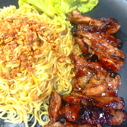 บะหมี่คลุก  ไก่ย่างราดซอลเทริยากิ
