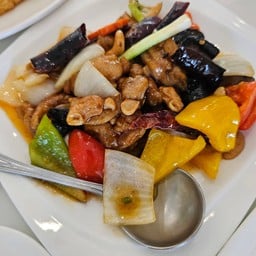 ไก่ผัดเม็ดมะม่วง