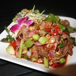 ยำโต่งเนื้ิอขาลาย