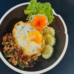 ข้าวกะเพรา (เลือกเนื้อสัตว์)