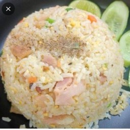 ข้าวผัดเบคอน