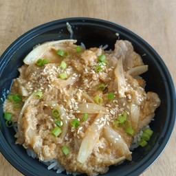 ข้าวหมูซีอิ๊วญี่ปุ่น