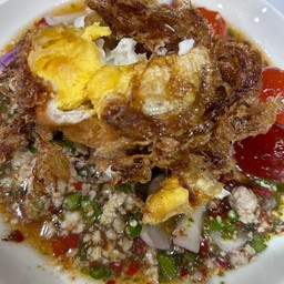 ยำหมูสับไข่ดาว