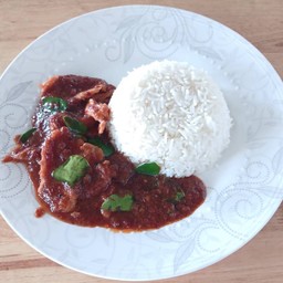 ผัดพริกแกง