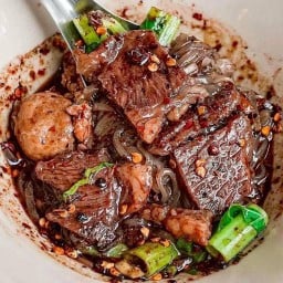 ก๋วยเตี๋ยวเรือ ป.ประทีป หอการค้า หอการค้า
