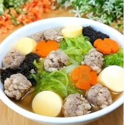 E01 ต้มจืดเต้าหู้ หมูสับ สาหร่าย