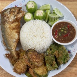 ข้าวน้ำพริกกะปิปลาทู