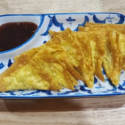 เกี๊ยวไก่ทอด