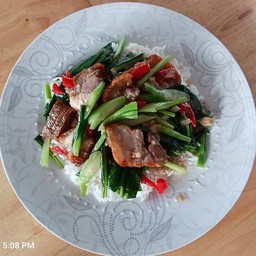 คะน้าหมูกรอบ