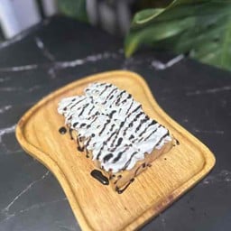 ขนมปัง วิปปิ้ง&ชอคโกแลต