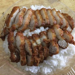 ข้าวสามชั้นทอดน้ำปลา