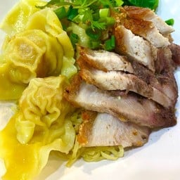 บะหมี่เกี๊ยวกุ้งน้ำ หมูย่าง