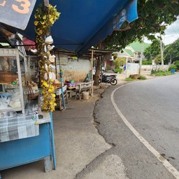 เจ๊หมึก เจ๊ส่ง ก๋วยเตี๋ยว & อาหารตามสั่ง