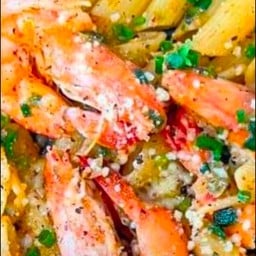 กุ้งผัดเนยกระเทียม