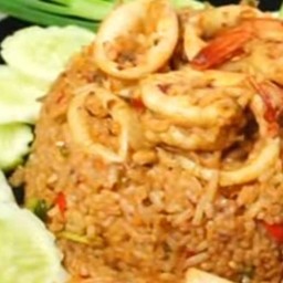 ข้าวผัดต้มยำทะเล
