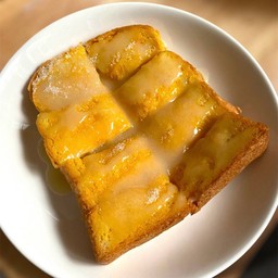 ปังปิ้งเนยนมน้ำตาล