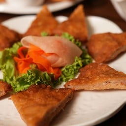 กุ้งกระเบื้อง ( Crispy shrimp pancake )