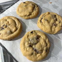 เลเยอร์เบเกอรี่ (LAYERED BAKERY)