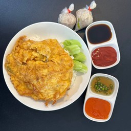 ข้าวไข่เจียวแหนม(ไข่ 2 ฟอง+แหนมหมู)