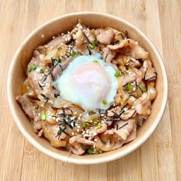 Ohayo ข้าวหน้าเนื้อ & ผัดกะเพรา - กังสดาล