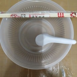 ชุด ชามพลาสติก+ช้อน+ตะเกียบ