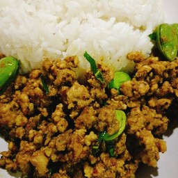 เมนูคั่วกลิ้งหมูราดข้าว