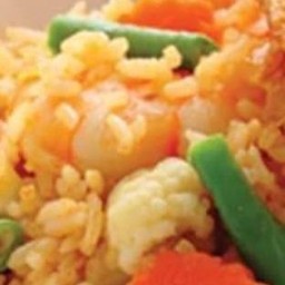 ข้าวผัดแกงส้มกุ้ง