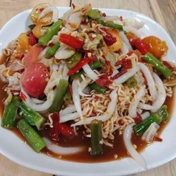 ตำซั่วป่ามาม่าด๊องแด้ง