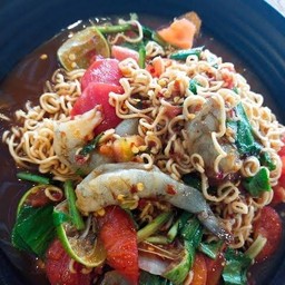 ตำซั่วมาม่ากุ้งสด