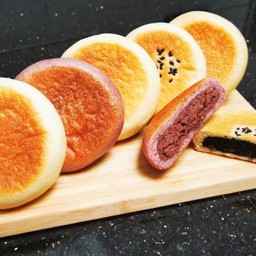 รวมทุกไส้ขนม (ไส้ละ 1 ชิ้น รวม 6 ชิ้น)