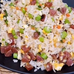 ข้าวผัดกุนเชียง
