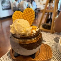 บัวลอยข้างวังฯ (หน้าโกลเด้นเพลส) หัวหิน