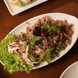 ลาบหมู ( Spicy minced pork salad )