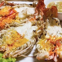 กุ้งเผาจัมโบ้ผ่าหัว ครึ่งกิโลกรัม