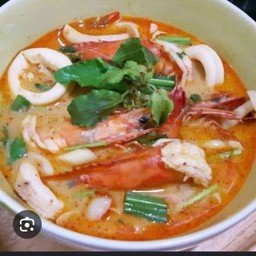 ต้มทะเลน้ำข้น