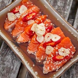 แซลม่อนดอง