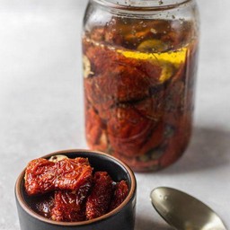 Pomodorini Secchi – Dried Tomatoes in Olive oil
