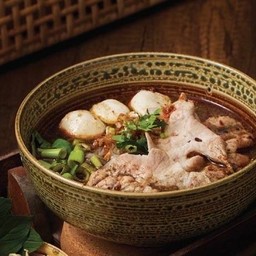 ก๋วยเตี๋ยวเรือหมูคุโรบุตะ