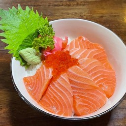 ข้าวหน้าแซลมอน