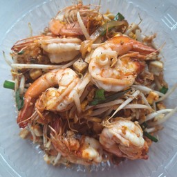 ผัดไทยใส่ไข่