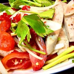 ยำหมูยอไข่แดงเค็ม