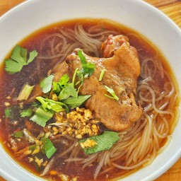 ก๋วยเตี๋ยวปีกไก่ 1 ปีก