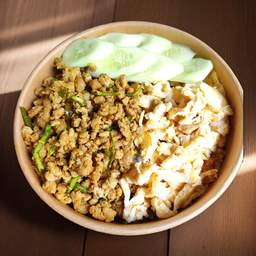 ข้าวหน้าคั่วกลิ้งหมูสับไข่เจียวฝอย