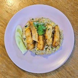 ข้าวผัดปลากะพง