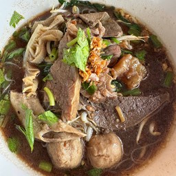 ก๋วยเตี๋ยวเนืัอรวม